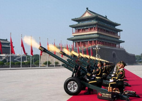 火星策略 果然！9·3阅兵当天，台海来了不速之客，特朗普要把风头全抢走